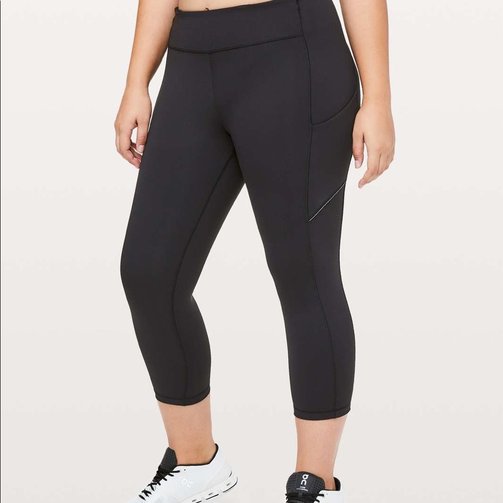 Brand New Lululemon Speed Up Crop 21” NWOT